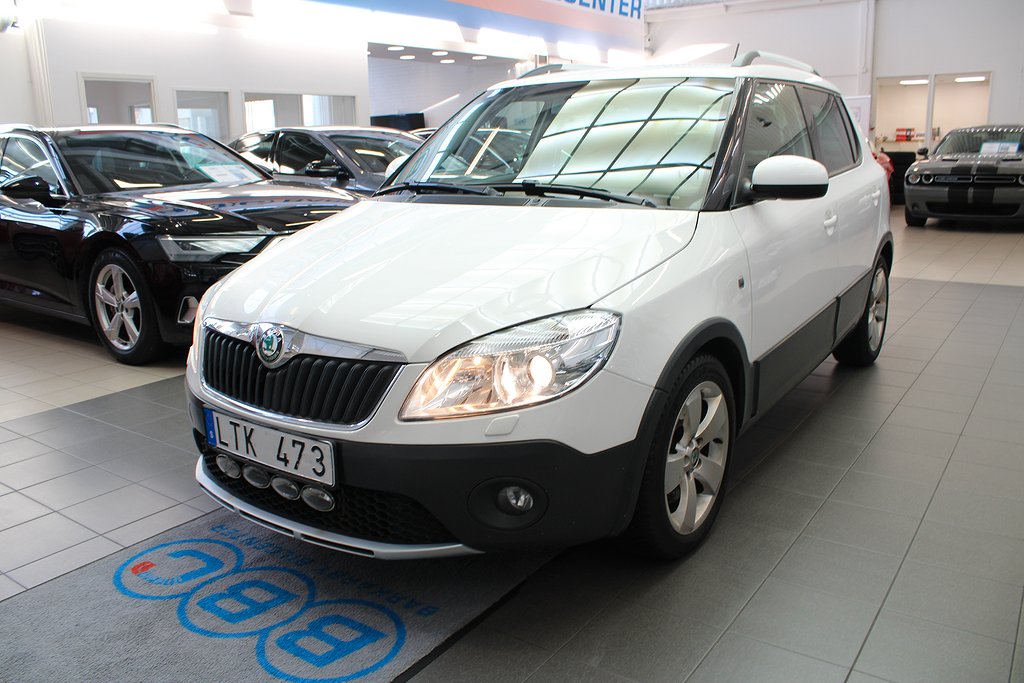 Skoda Fabia Scout 1.2 TSI Automat / Motovärmare 