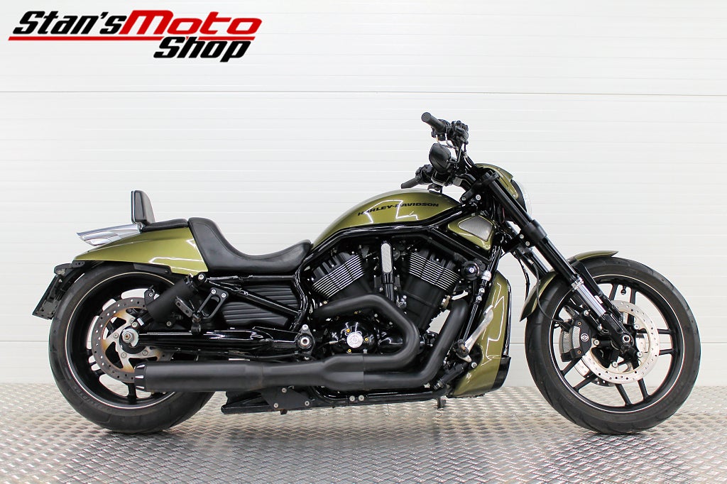 Harley-Davidson VRSCDX Night Rod Special ABS Bassani 