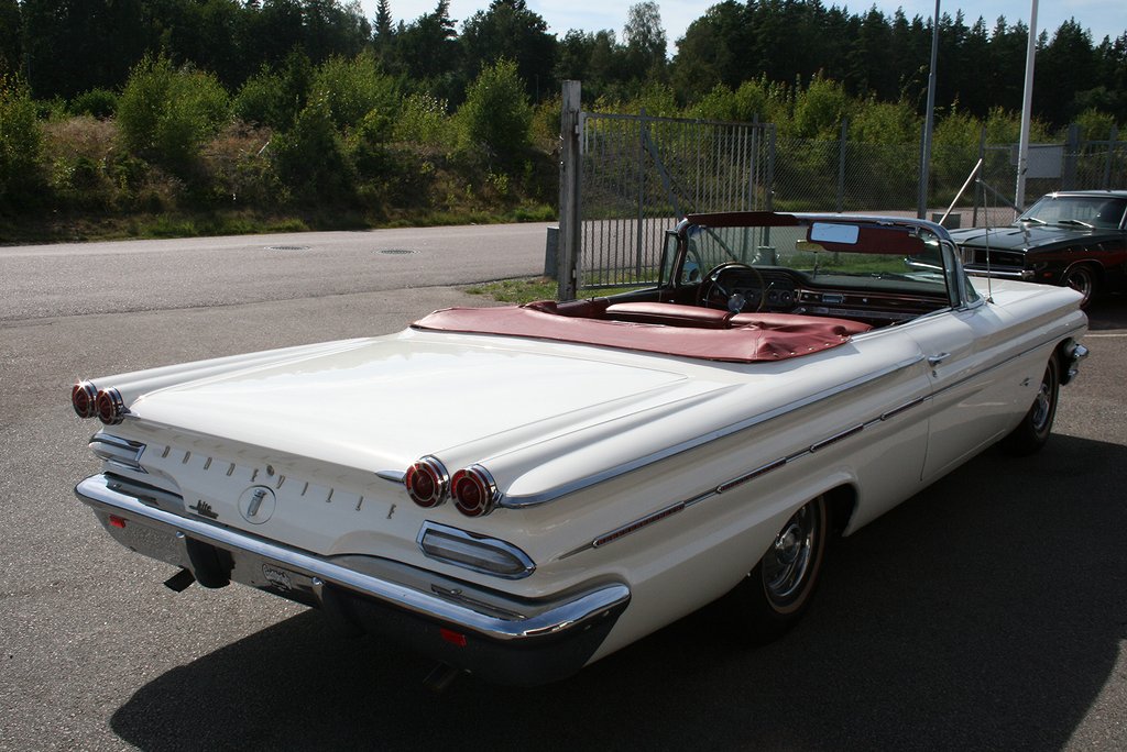 Pontiac Bonneville Convertible 