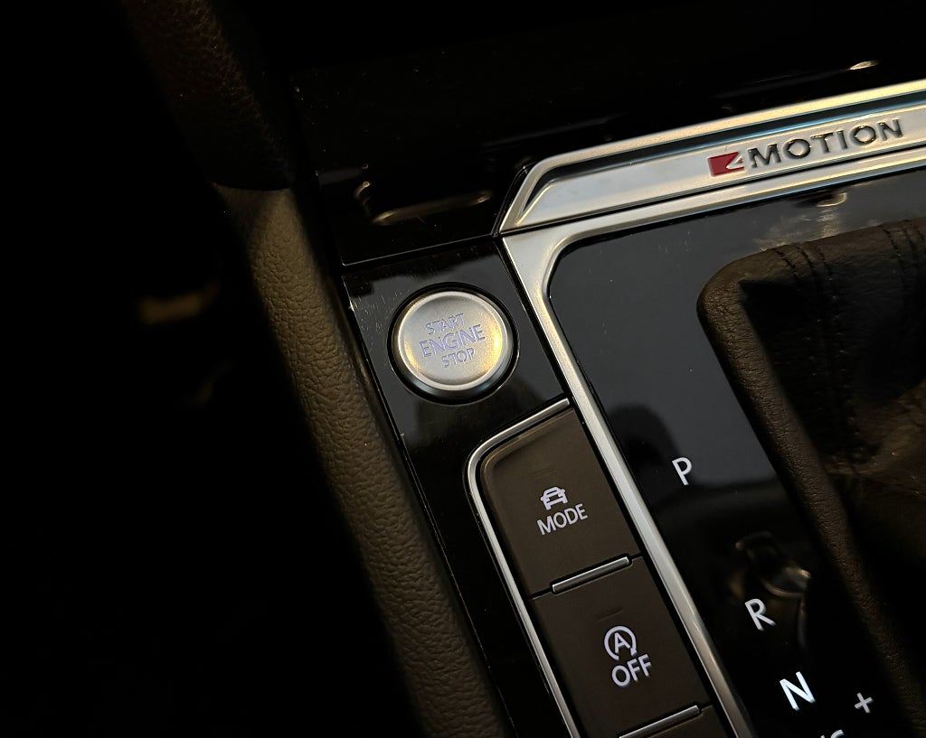 Volkswagen Passat Sportscombi 2.0 TDI DPF SCR BMT 4Motion GT COCKPIT VÄRM