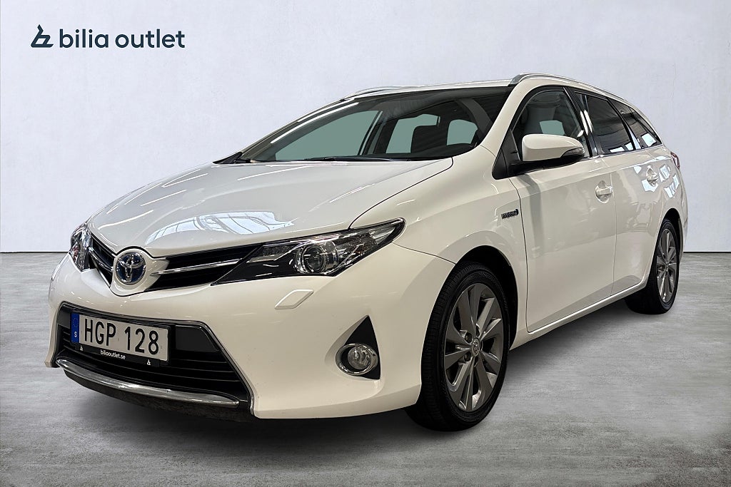 Toyota Auris TS Hybrid e-CVT Edition 50 136hk Navi Backkamera