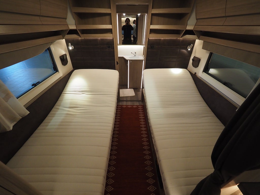 Kabe Imperial 630 TDL Mover I Markis I Låga långbäddar I Ugn I ALDE I 2021