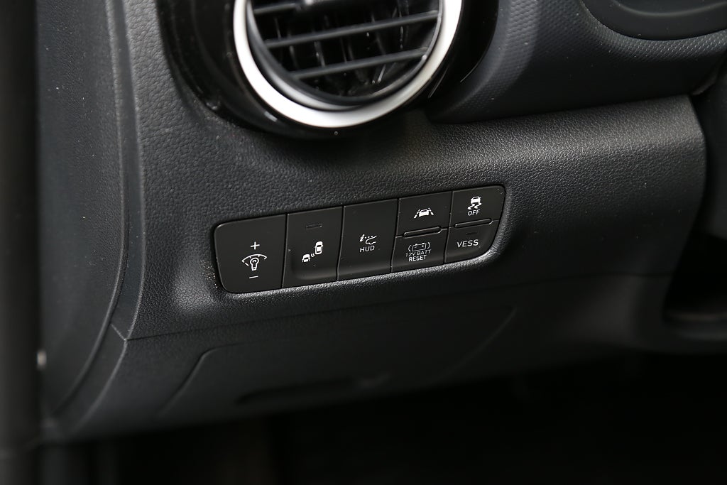 Hyundai Kona Hybrid 1,6 GDI 141hk Premium HEV Aut Dragkrok