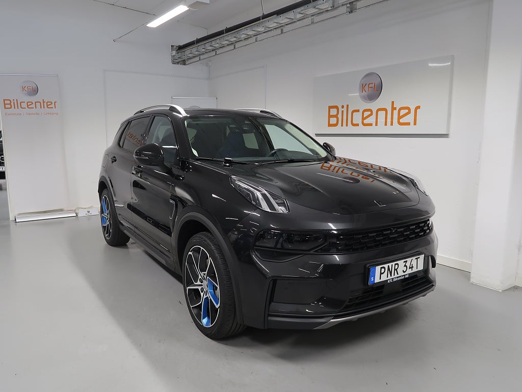 Lynk & Co 01 PHEV V-Däck ingår Drag-360°-Infinity-Pano-Elstol-Navi-C