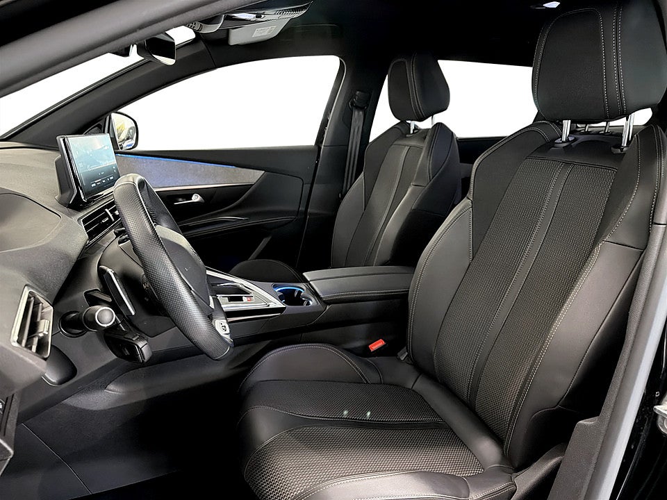 Bild på Peugeot 5008 GT 1.2 PT 130hk Aut 7-SITS B-KAMERA