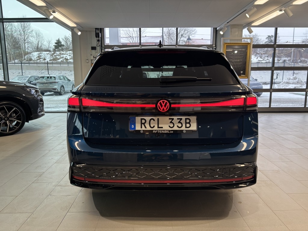 Volkswagen ID.7 GTX Tourer 340hk 2026, bild 7/55