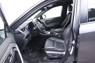 SUV Toyota RAV4 9 av 24
