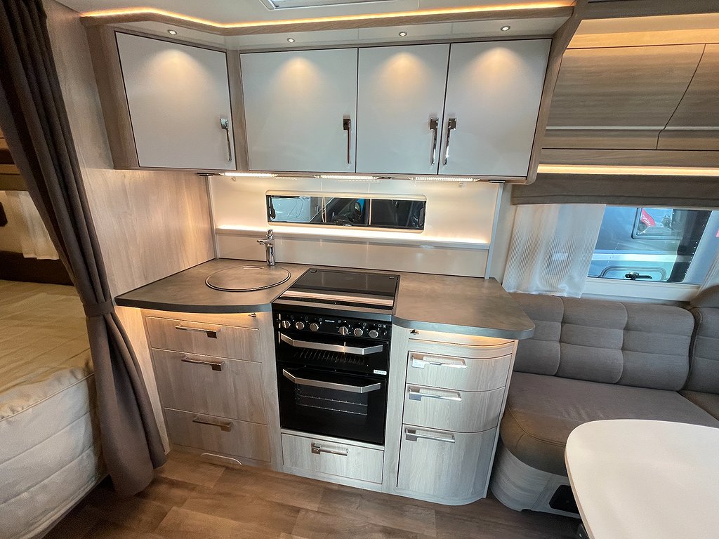 Kabe Royal 520 XL KS /ALDE/Solcell/Ugn/Väldigt fint skick - Kabe