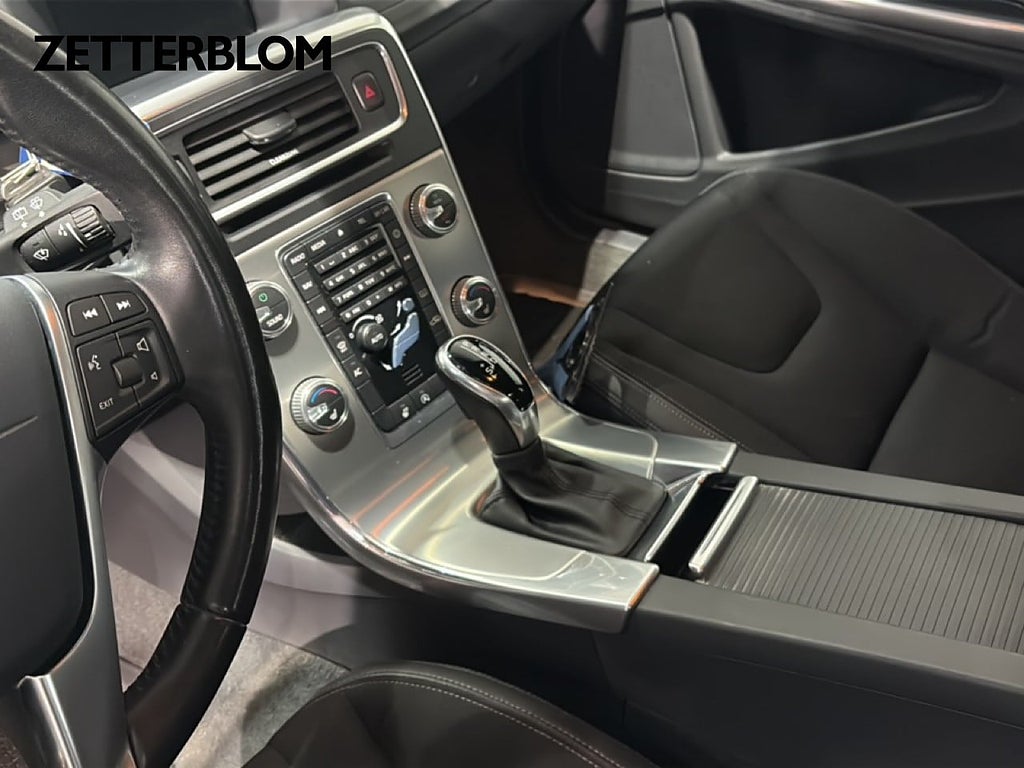 Kombi Volvo V60 14 av 17