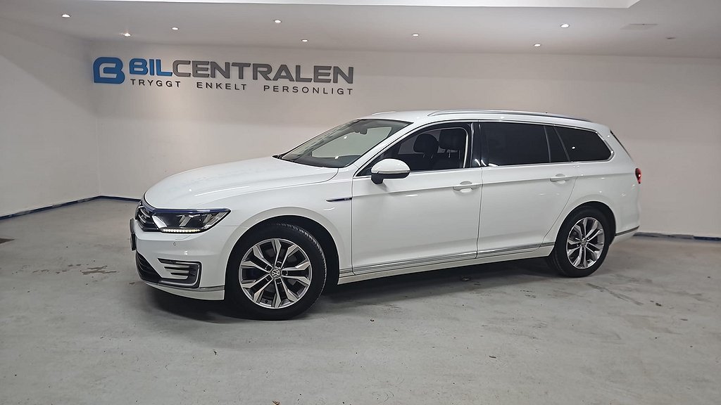 Volkswagen Passat Sportscombi GTE 1.4 TSI Drag B-Kamera 