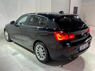 Halvkombi BMW 118I 9 av 20