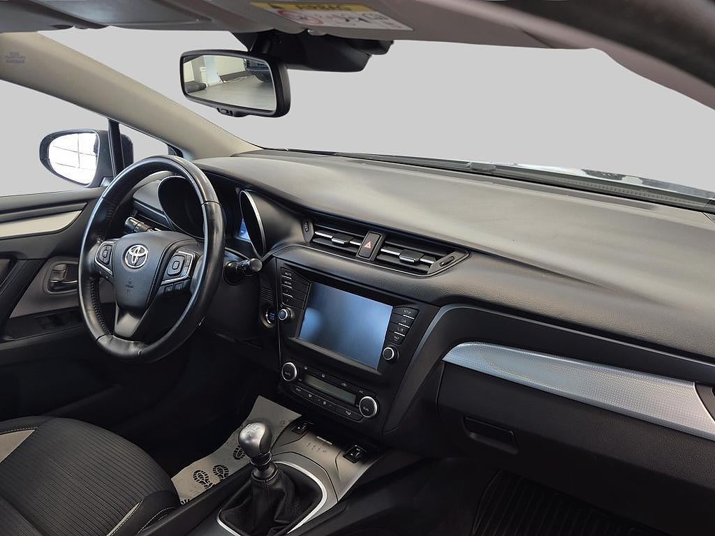 Toyota Avensis 2015 - miniatyr 6