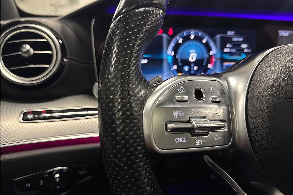 Mercedes-Benz E 300 D AMG Night, Pano, FR. 2,95%, Värmare