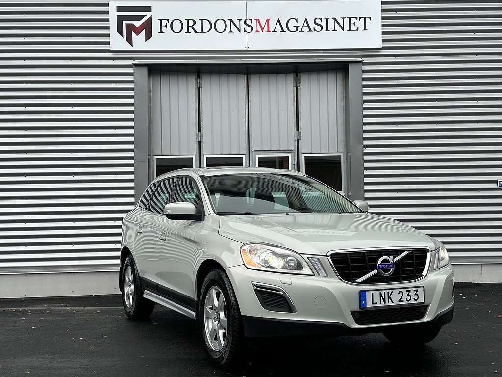 Volvo XC60 D5 AWD Summum|NyBes|Drag|Panorama|3,95%RÄNTA