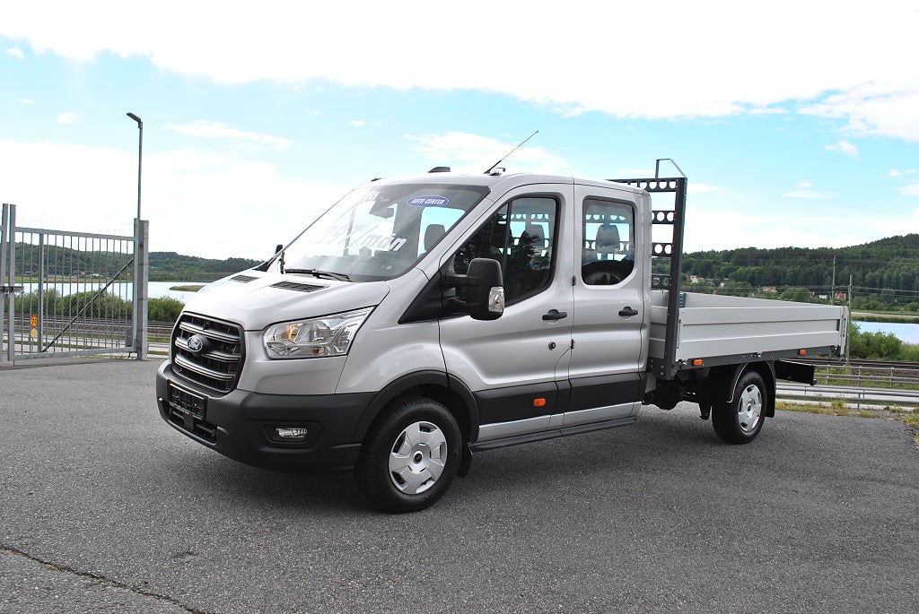Ford Transit 350 L4 130 7-Sits Dubbelhytt med 3,2 meter flak 