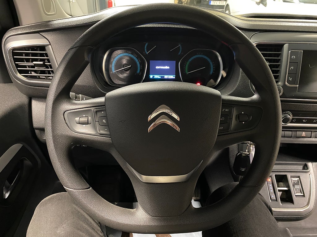 Bild på Citroën SpaceTourer ë- 75kwh L3 FEEL - 9-SITS