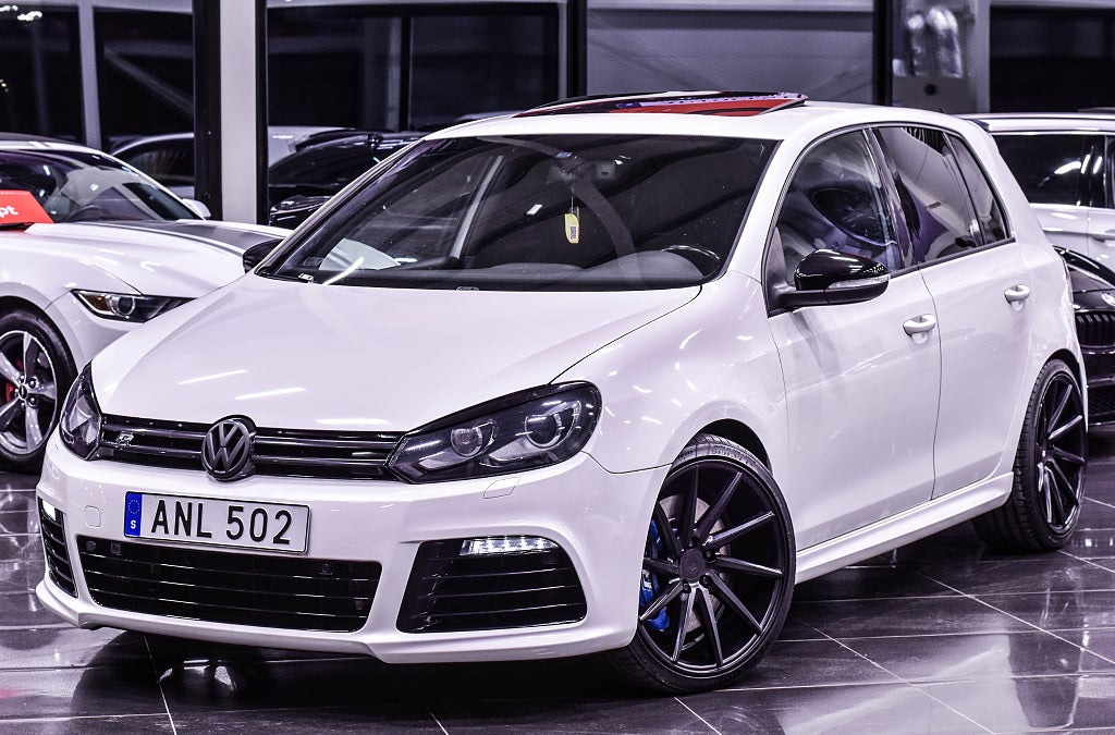 Volkswagen Golf 5-dörrars R 2.0 TSI 4Motion Milltek|Downpipe|Taklucka
