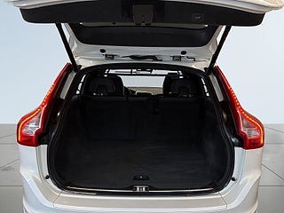 Volvo XC60 D4 AWD Ocean Race Business Ed Pro S&V-hjul/Kamrem Bytt – bild 12