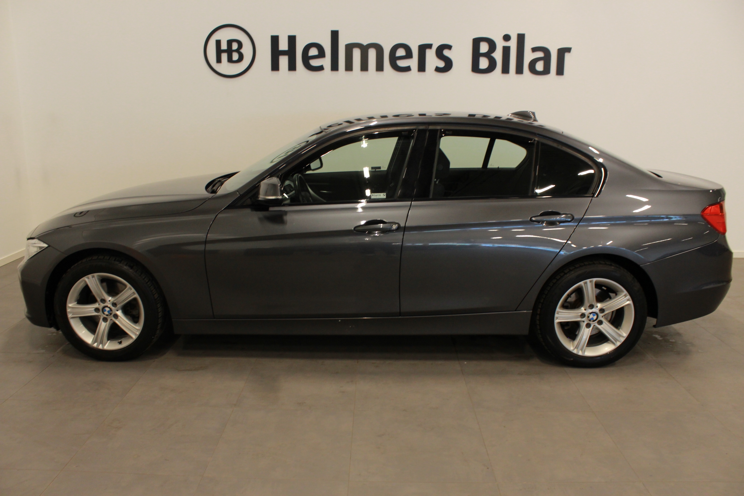 BMW 320 d Sedan Steptronic 184hk 2012, bild 5/47