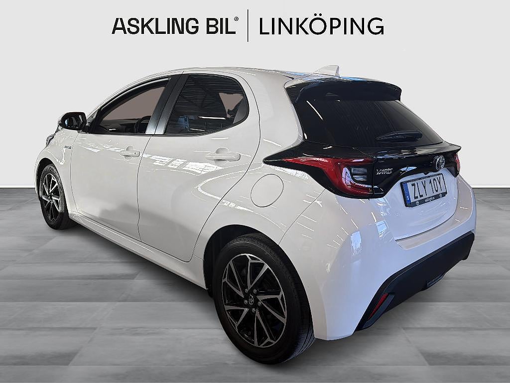 Toyota Yaris 2021 - miniatyr 2