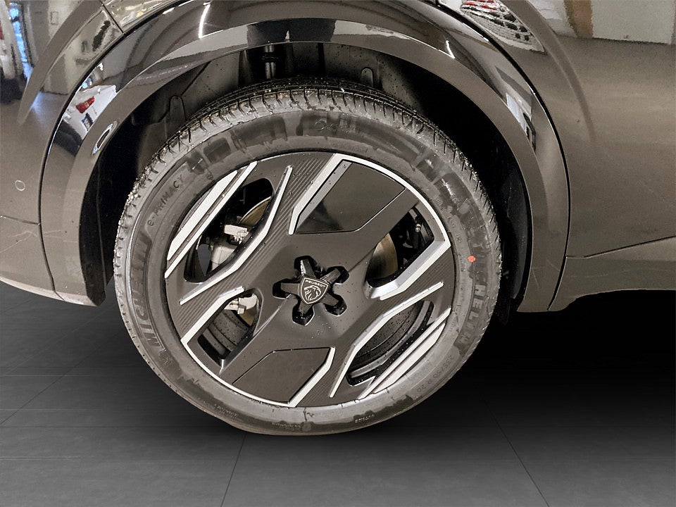 Bild på Peugeot E-3008 Winter Edition 4x4 - DEMO