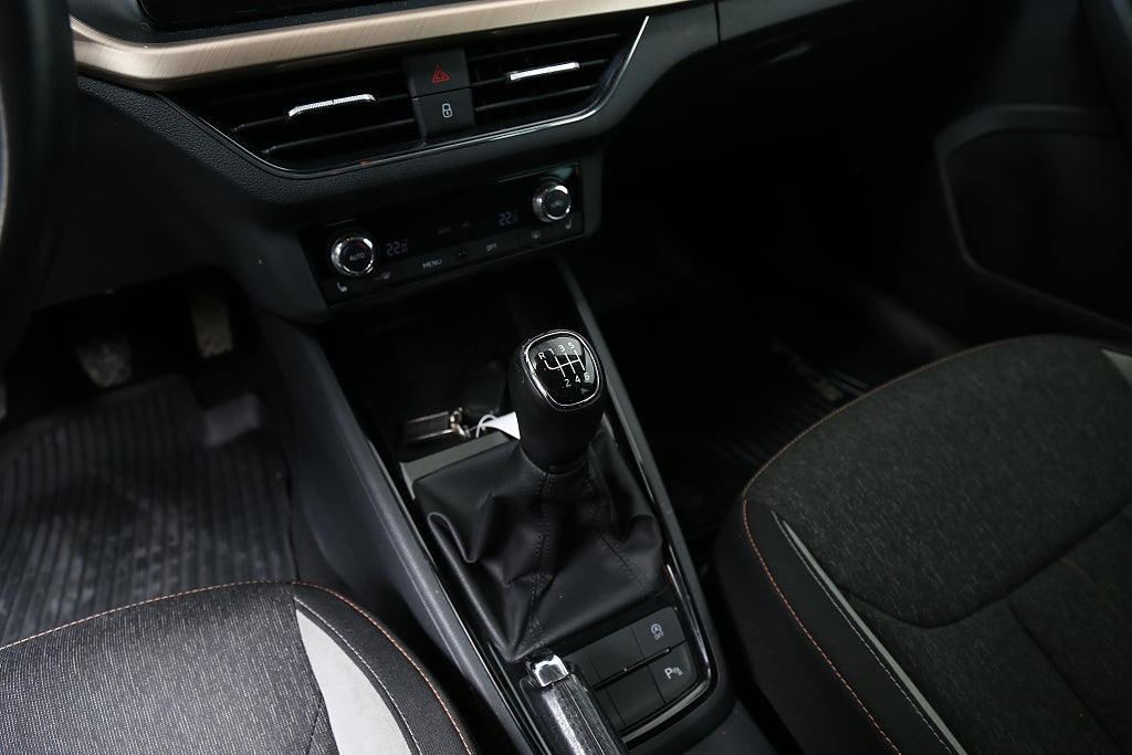 Skoda Scala 1,0 TSI 115hk Style CarPlay P-sensorer 2019