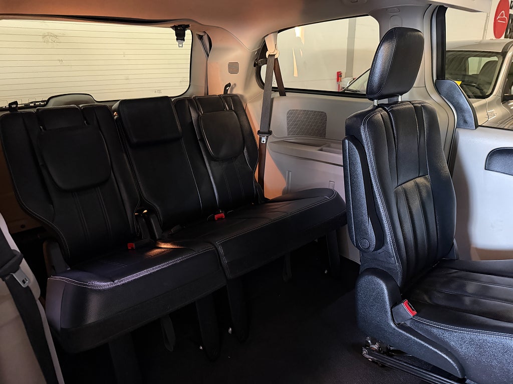 Chrysler Town & Country 3.6 V6 Flex Fuel STOW 'n Go