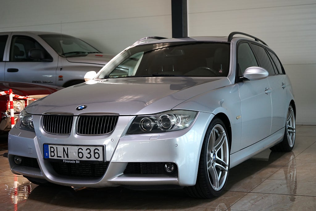 BMW 335i Touring Steptronic M Sport 306hk Pano PDC Sport aut  