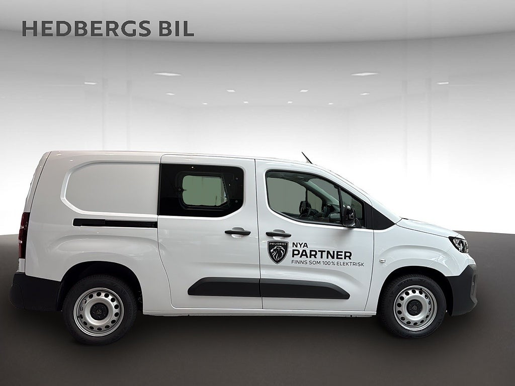 Peugeot Partner Crew Cab 130  5-SITS   thumbnail