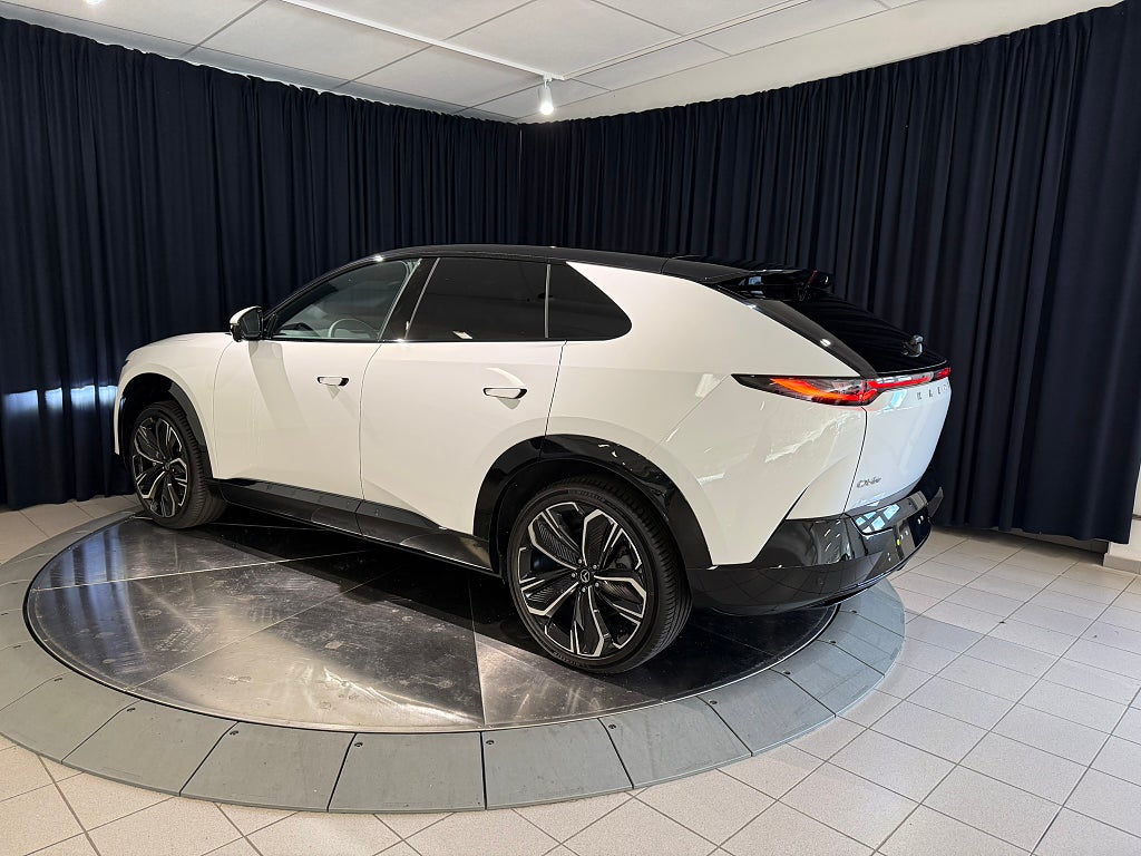 Mazda CX-6e 2026 - miniatyr 4
