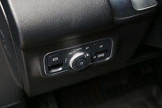 SUV Mercedes-Benz GLB 14 av 30
