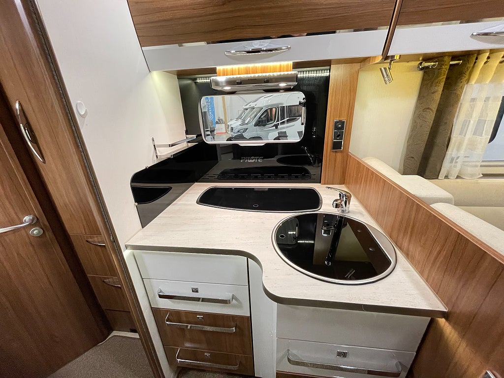 Pilote P 710 P / Automat 150hk / ALDE / Solcell  - Pilote