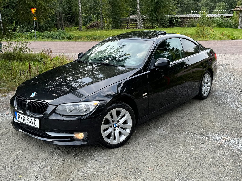 BMW 320 d xDrive Automat Coupé, Taklucka, Skinn,  Fin bil