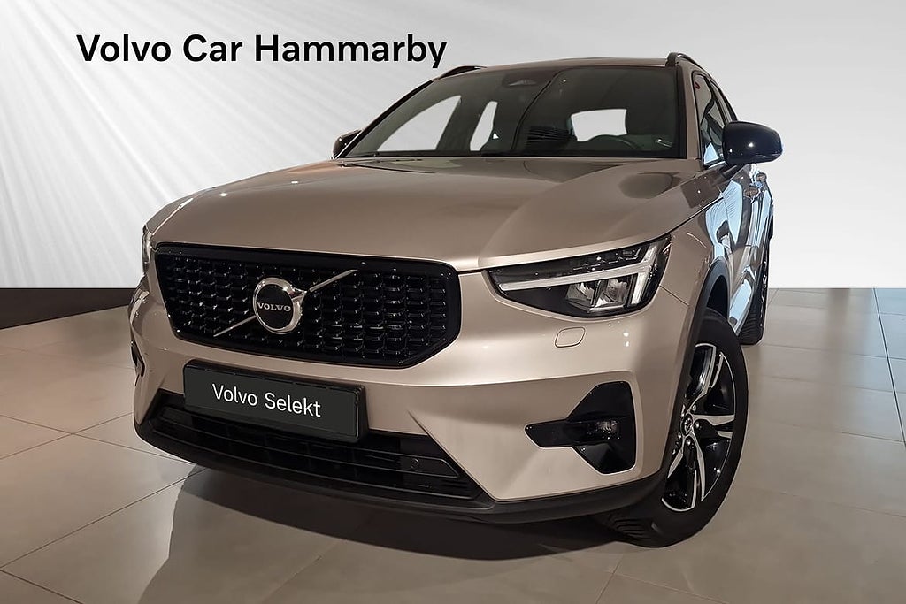 Volvo XC40 B4 FWD Bensin Plus Dark