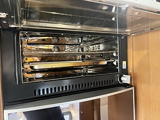 Husbil-integrerad Niesmann ARTO 79 LE 19 av 29