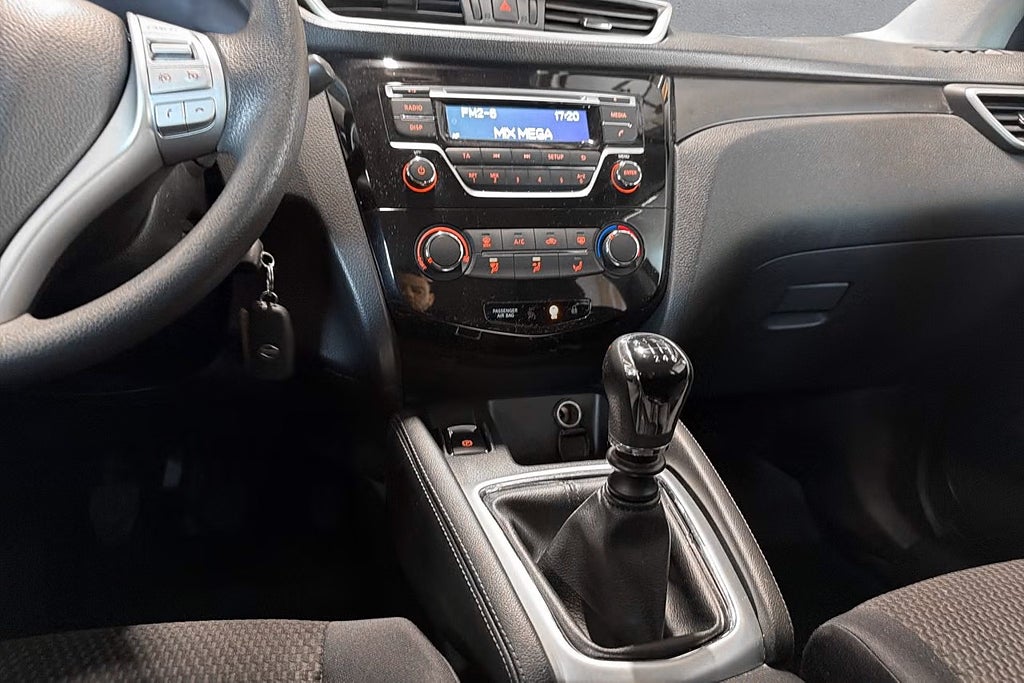 Nissan Qashqai 1.2 DIG-T Drag Välservad VISIA 3-Ägare NYBESIKTAD