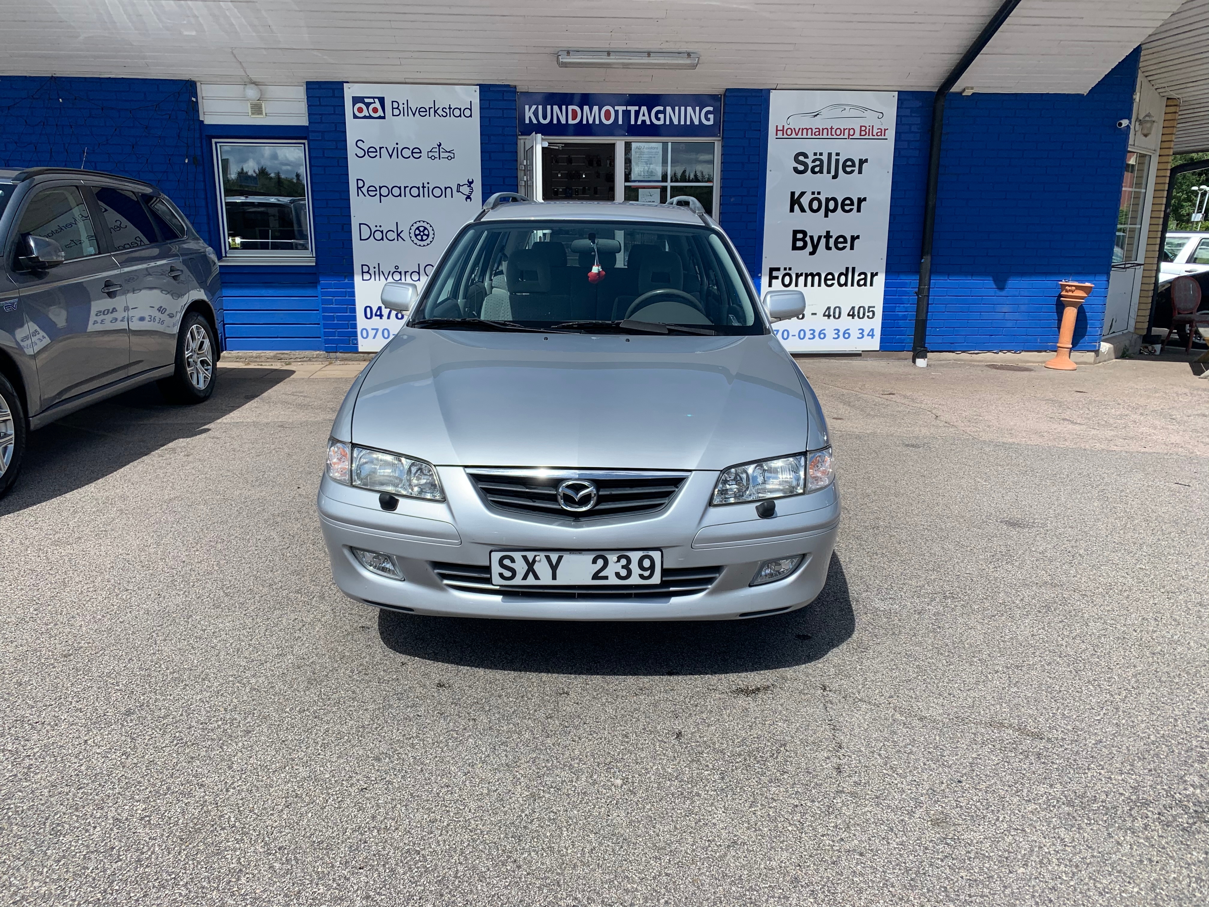 Mazda 626 Kombi 2.0 Touring 116hk AC 2001, bild 2/28