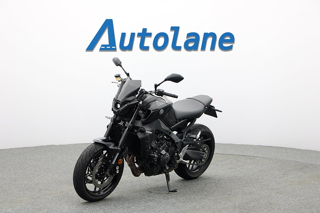 Yamaha MT-09 *RESERVERAD*