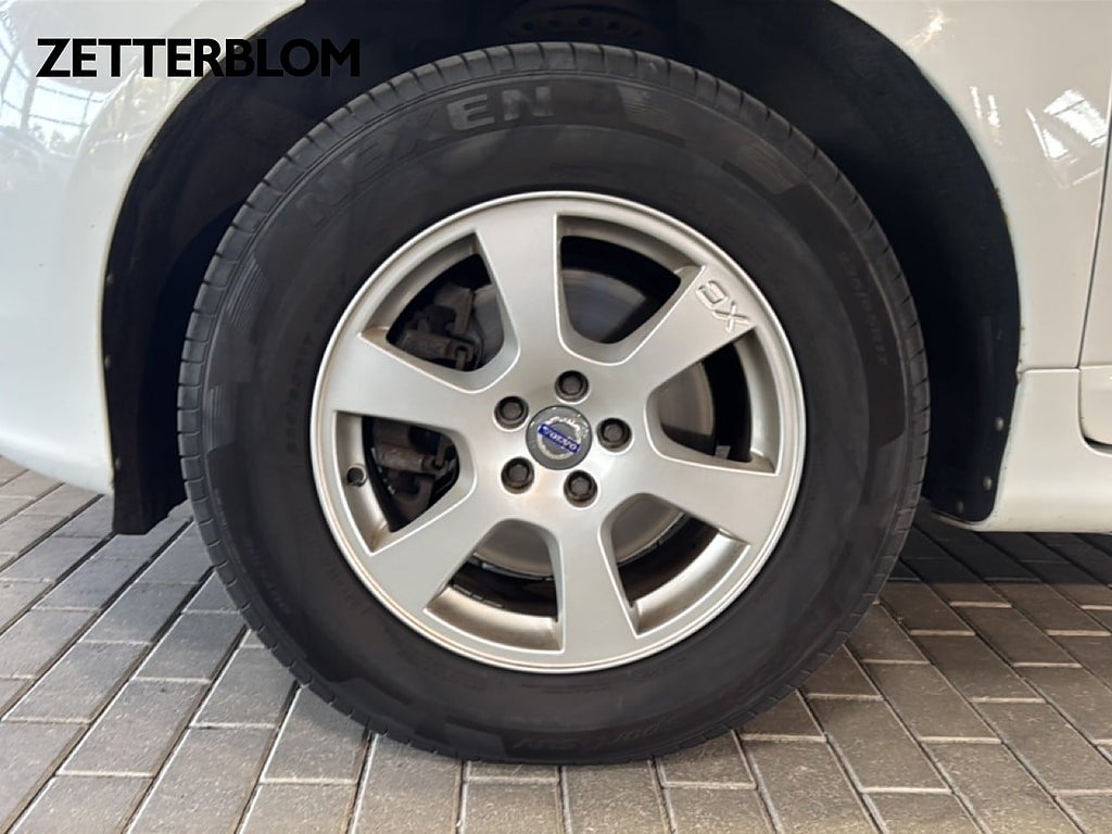 SUV Volvo XC60 13 av 15