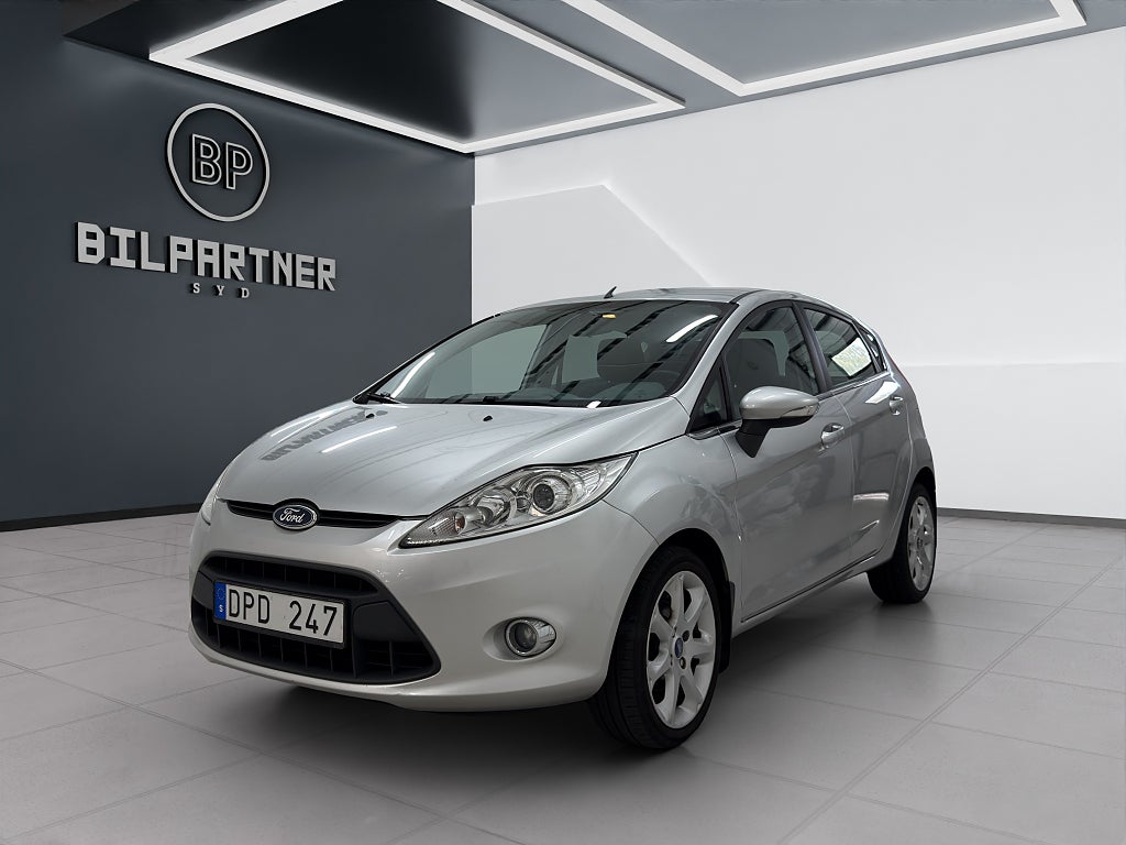 Ford Fiesta 5-dörrar 1.25 Titanium/Ny Besiktad/Ny Servad