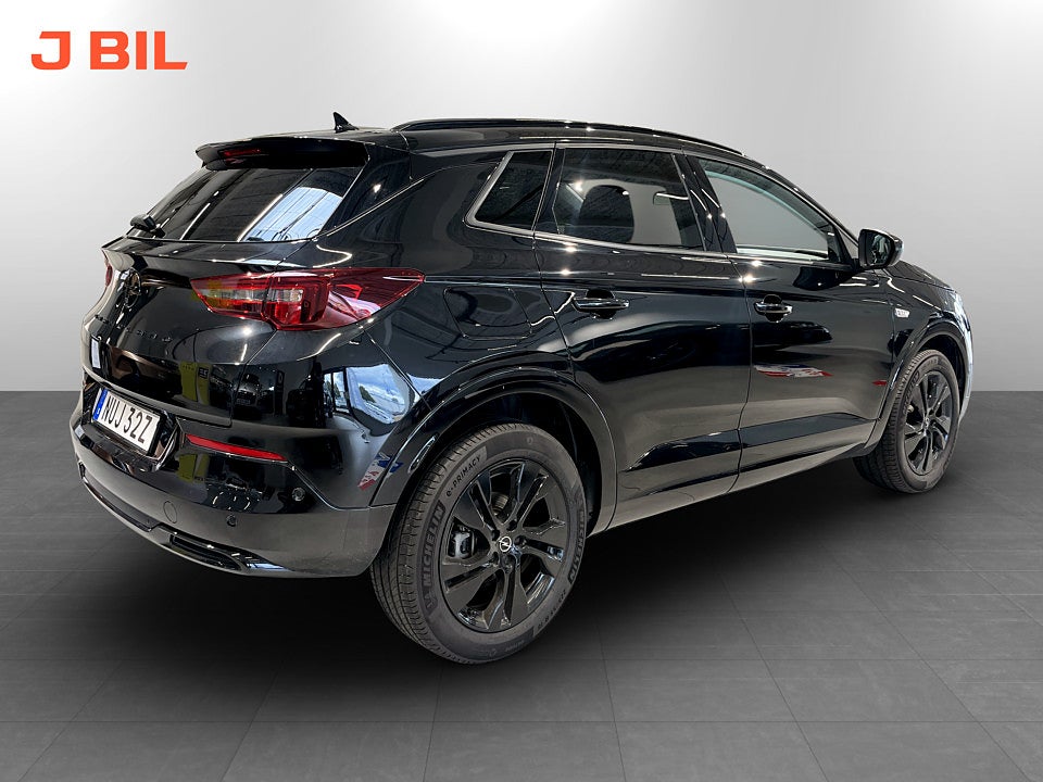 Bild på Opel Grandland GS 1.2 PT 130hk Aut B-KAMERA CARPLAY
