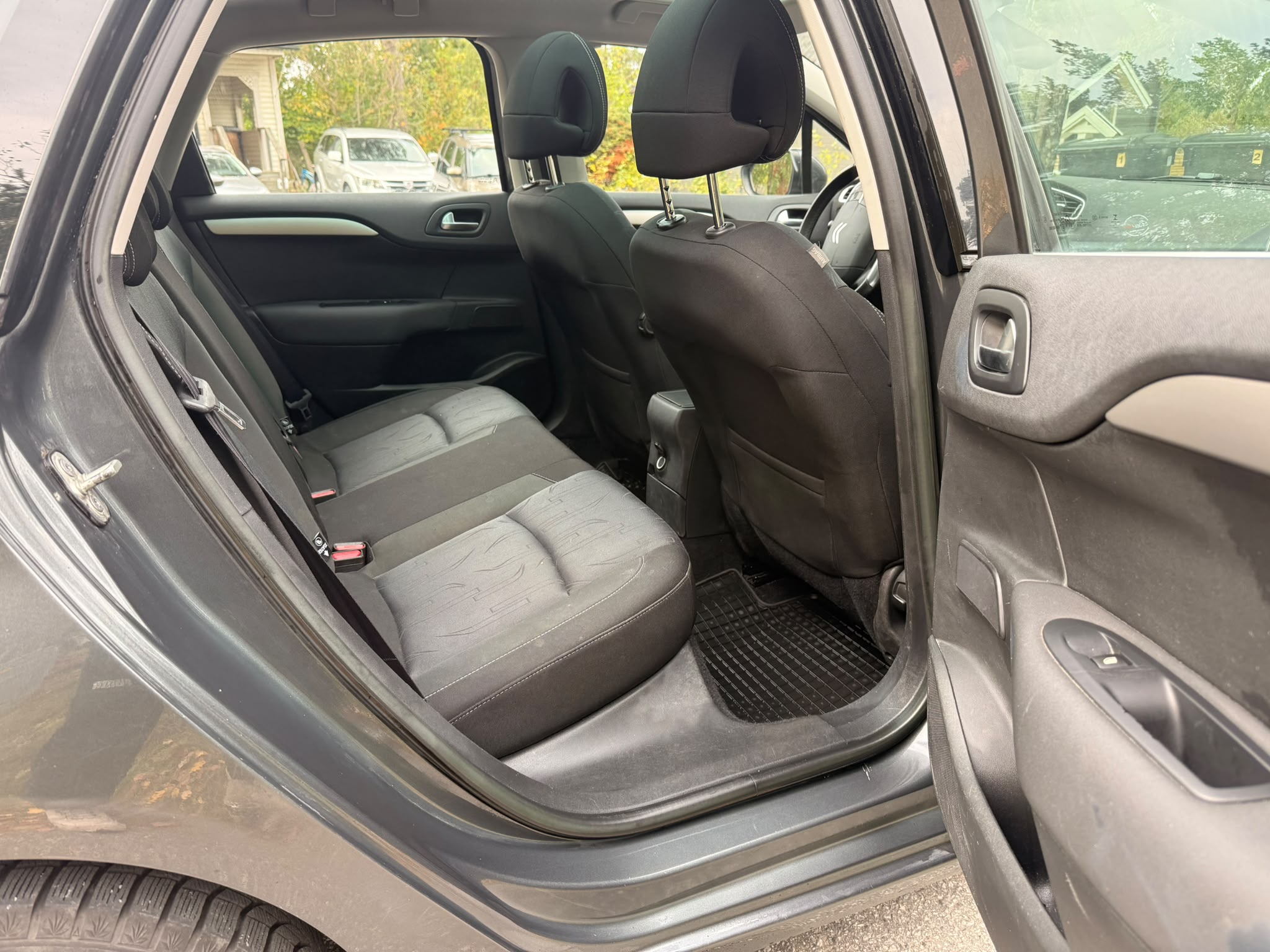 Citroen C4 1.6 e-HDi Airdream EGS Euro 5 2013, bild 7/10