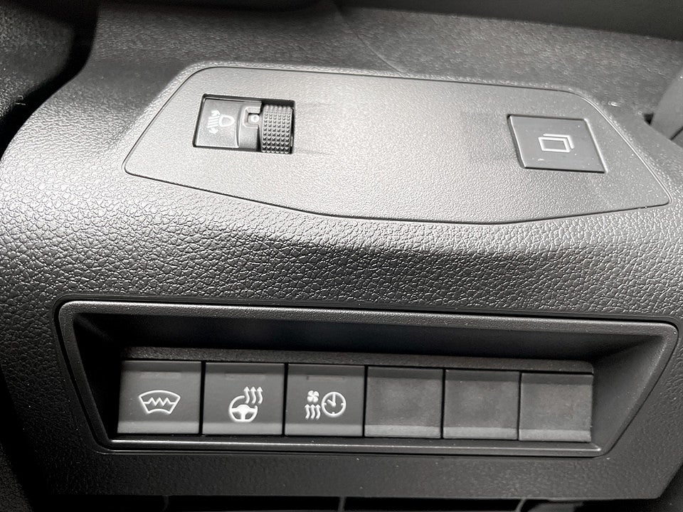 Bild på Peugeot Partner Crew Cab 130hk Aut - EDITION! SERVICE & V-HJUL INGÅR!