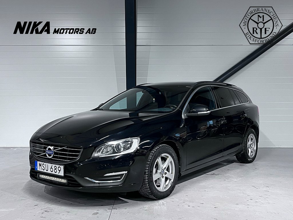 Volvo V60 D4 AWD Momentum | Drag | Navi | Rattv | P-Värmare