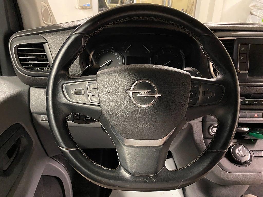 Bild på Opel Vivaro PRE L2 2.0 Diesel 177hk AUT