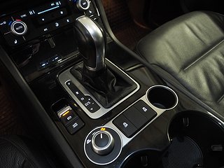 SUV Volkswagen Touareg 19 av 21