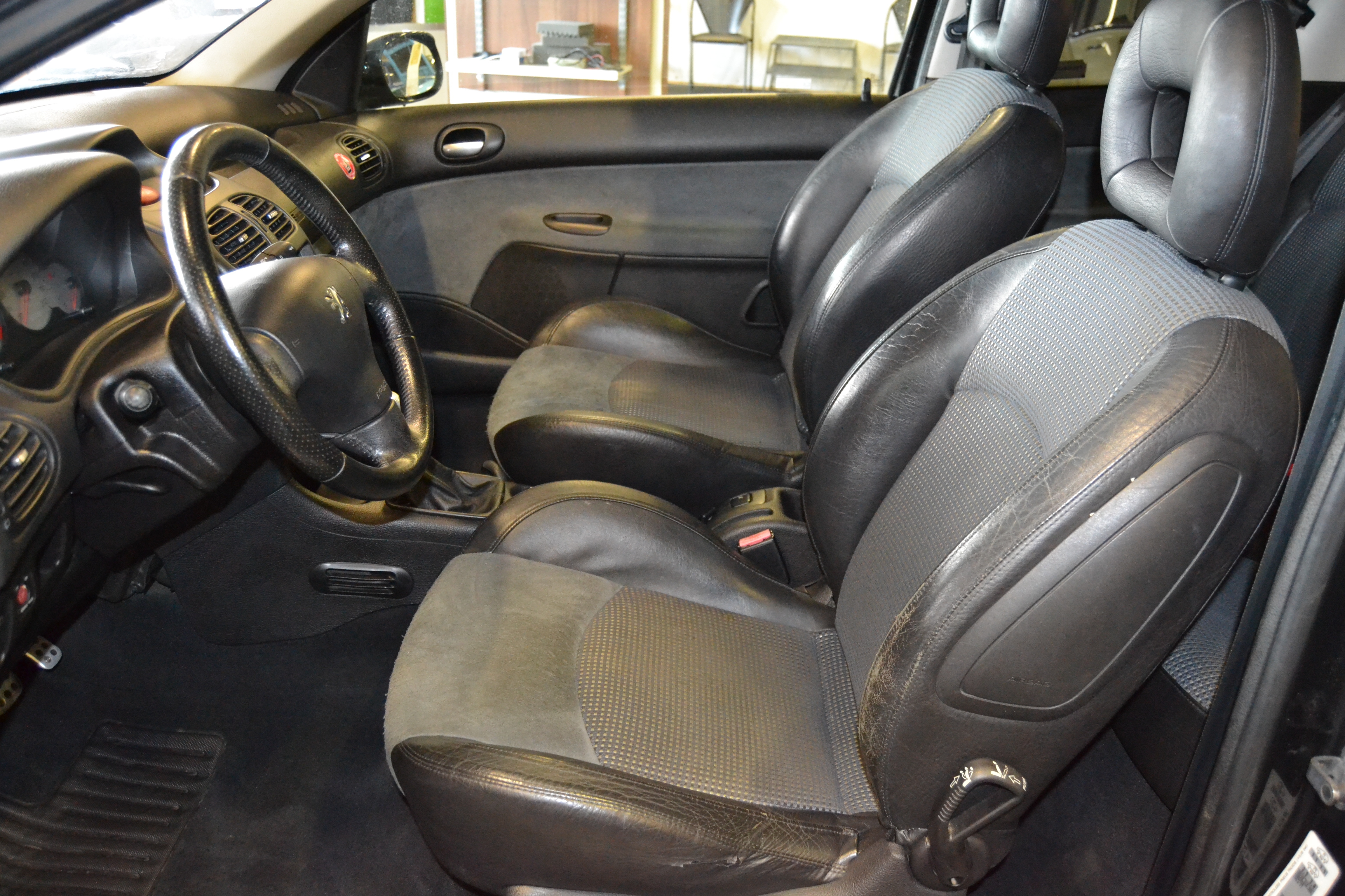 Peugeot 206 3-dörrar 2.0 GTi 136hk 2003, bild 5/40
