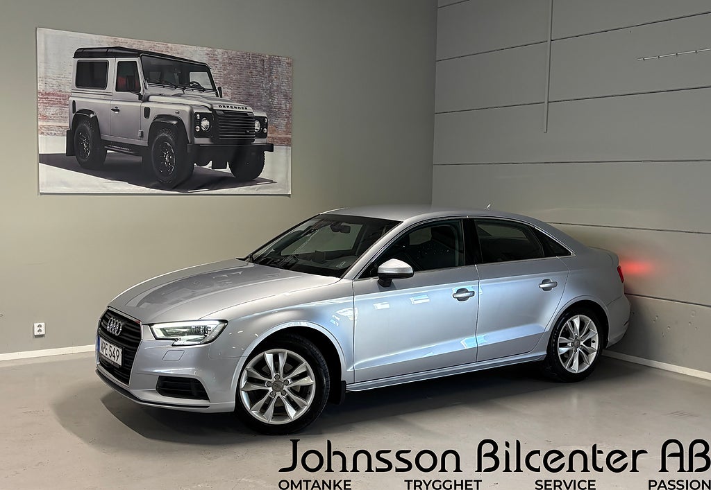 Audi A3 Sedan 2.0 TDI S Tronic Carplay Nykamrem 3,45%ränta