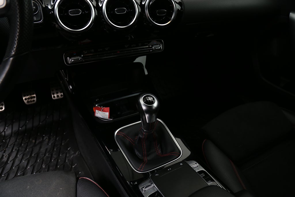 Mercedes-Benz A 180 AMG Line Kamera Apple Carplay Drag 2019