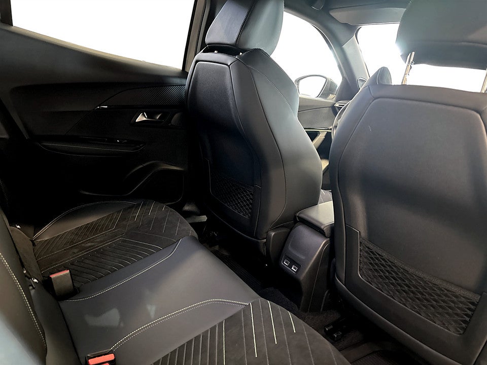Bild på Peugeot 2008 GT 1.2 PT 130hk Aut B-KAMERA NAVI